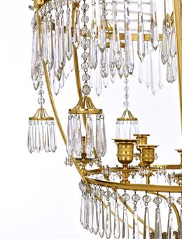 Klassizistischer Leuchter der Chursächsischen Spiegelfabrik in Ei-Form, um 1800 Goldener Kronleuchter